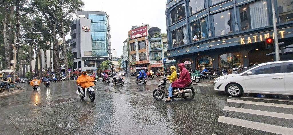 Quận 1, mặt tiền đường nguyễn phi khanh  4pn4wc  giá 19,5tỷ   vân 0388 515 ***