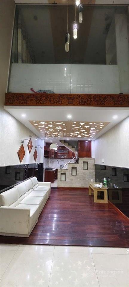 Quận 3, cao thắng 4pn5wc  giá 8,5tỷ, 5tầng, đang cho thuê 300tr/năm.  vân 0388 515 ***