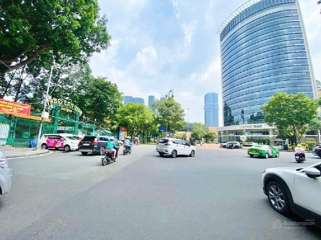 Quận 1, nguyễn bỉnh khiêm  giá 8,8 tỷ  2pn3wc  4,2x8m, ngay thảo cầm viên   vân 0388 515 ***