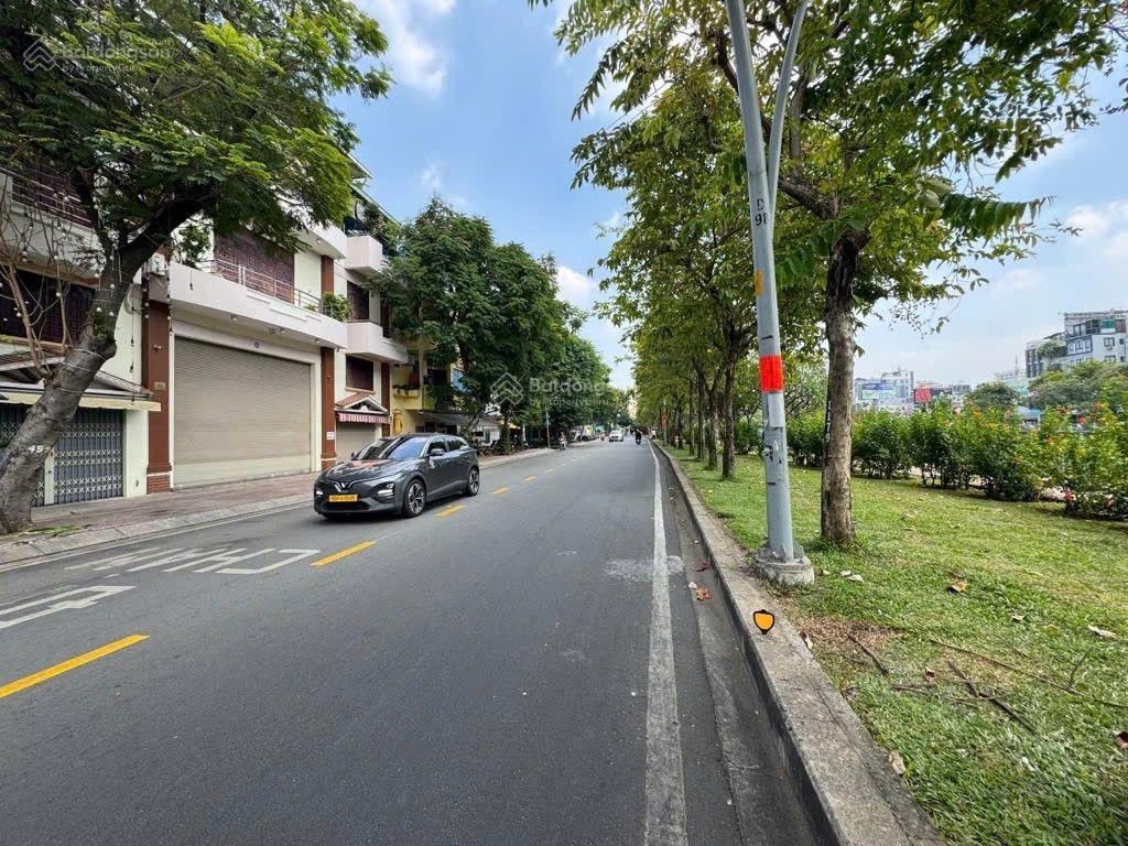 Quận 1, 50m2  4pn4wc  giá 7,3tỷ, đường nguyễn văn nguyễn, 4x12,5m, shr   vân 0388 515 ***