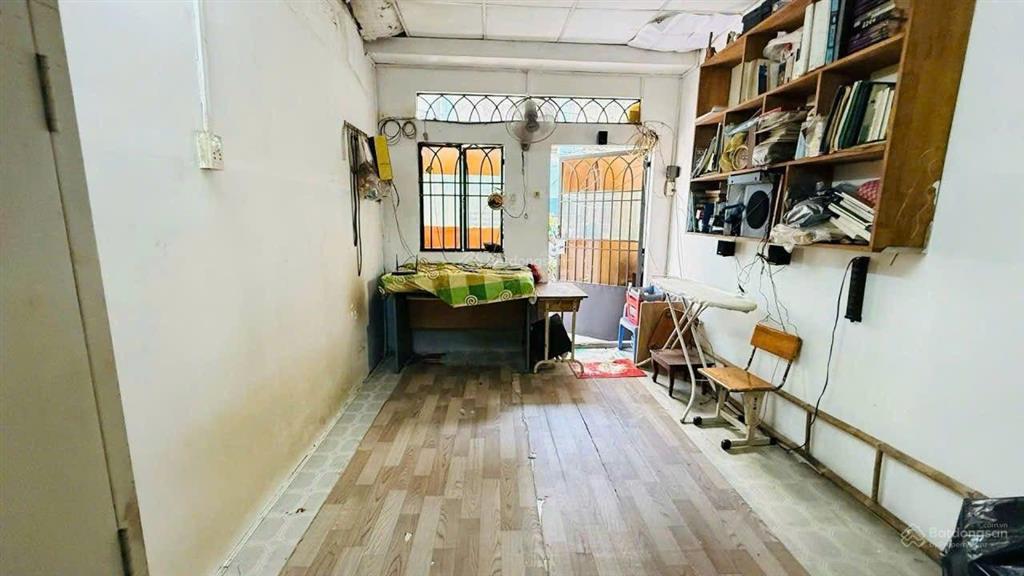 Quận 1, nguyễn cảnh chân  30m2 (3x10m)  giá 7 tỷ, 2pn2wc, sổ hồng riêng   vân 0388 515 ***