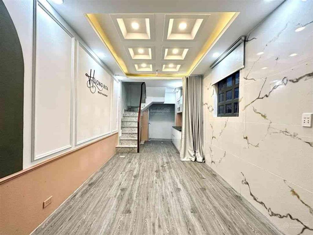 Q1, nguyễn cảnh chân, lô góc  9 tỷ  5 tầng, 3pn4wc, shr   vân 0388 515 ***