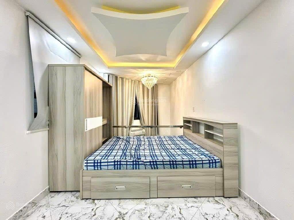Q1, nguyễn cảnh chân, lô góc  9 tỷ  5 tầng, 3pn4wc, shr   vân 0388 515 ***