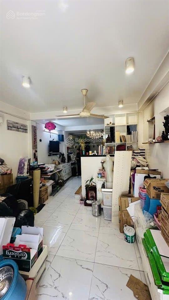 Quận 1, calmette  42m2, 4pn4wc, 4tầng  giá 9,9tỷ  shr   vân 0388 515 ***
