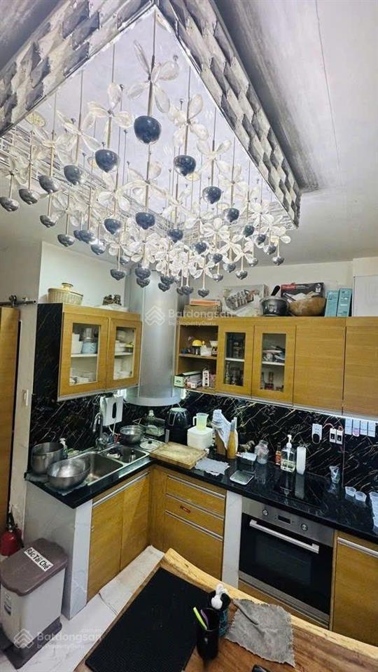 Quận 1, calmette  42m2, 4pn4wc, 4tầng  giá 9,9tỷ  shr   vân 0388 515 ***