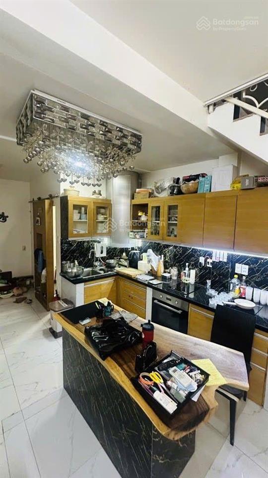 Quận 1, calmette  42m2, 4pn4wc, 4tầng  giá 9,9tỷ  shr   vân 0388 515 ***