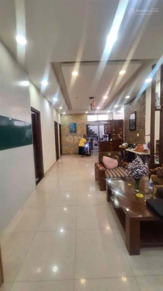 Quận 1, đinh tiên hoàng  86m2, 3pn2wc  giá 5,99 tỷ   vân 0388 515 ***