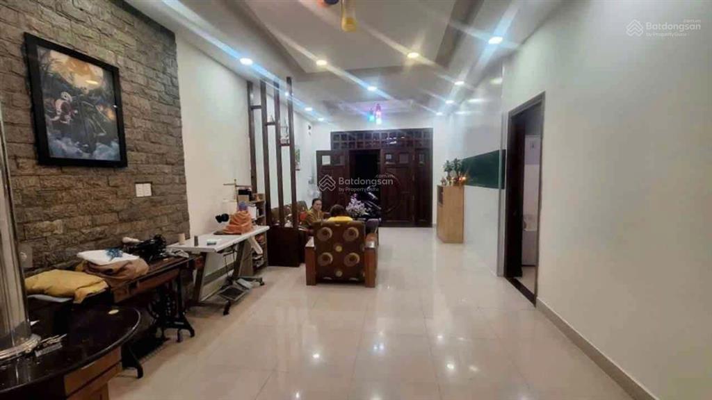 Quận 1, đinh tiên hoàng  86m2, 3pn2wc  giá 5,99 tỷ   vân 0388 515 ***