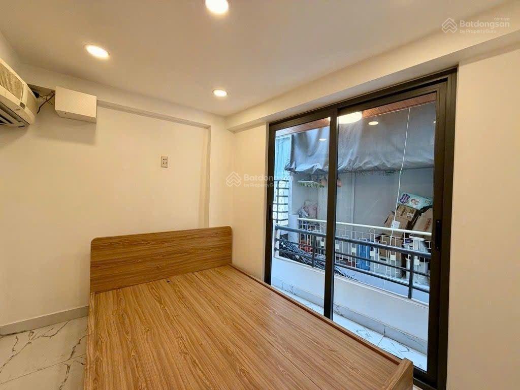 Quận 1, trần hưng đạo  giá 4,28 tỷ  dtsd 38m, 3 tầng + 1 tum, 2 pn 2 wc   vân 0388 515 ***