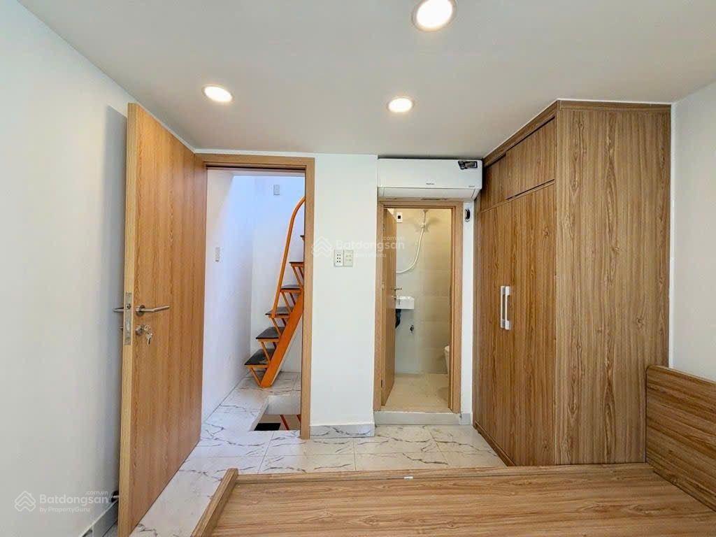 Quận 1, trần hưng đạo  giá 4,28 tỷ  dtsd 38m, 3 tầng + 1 tum, 2 pn 2 wc   vân 0388 515 ***