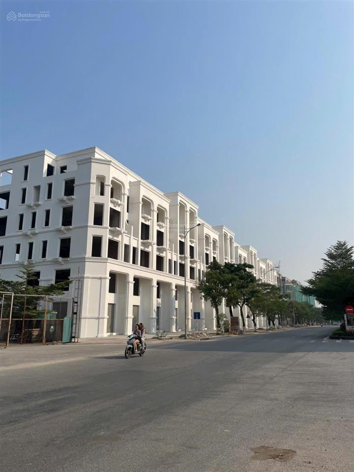 Cần bán gấp shophouse kđt vườn sen