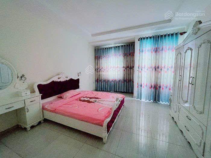 Bán nhà 3tầng 147m2(4.9x31) ngay mặt tiền nguyễn duy trinh gần vòng xoay phú hữu q9  giá 13.5tỷ