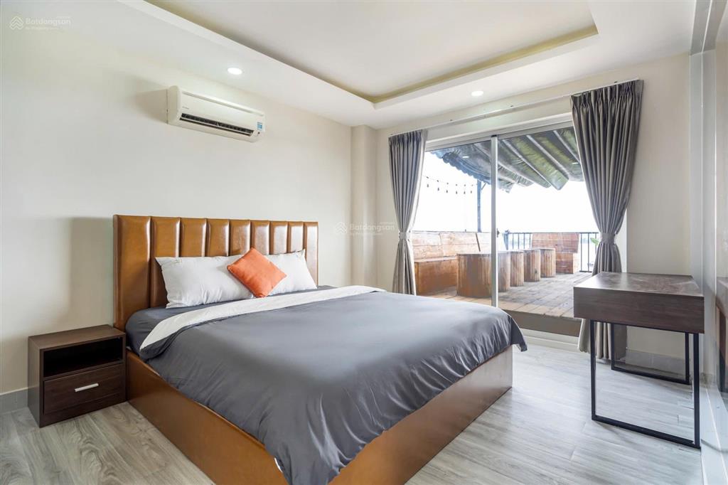 Thuê ngay phòng tách bếp màu gỗ full nội thất ban công tại đặng thùy trâm, bình thạnh  0842 672 ***