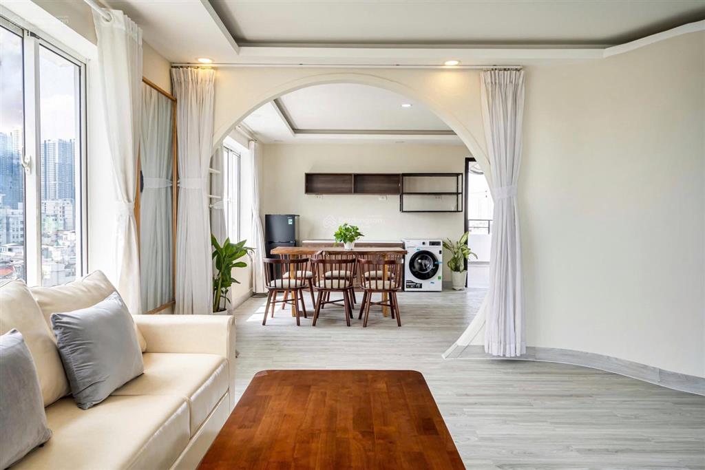 Thuê ngay phòng tách bếp màu gỗ full nội thất ban công tại đặng thùy trâm, bình thạnh  0842 672 ***