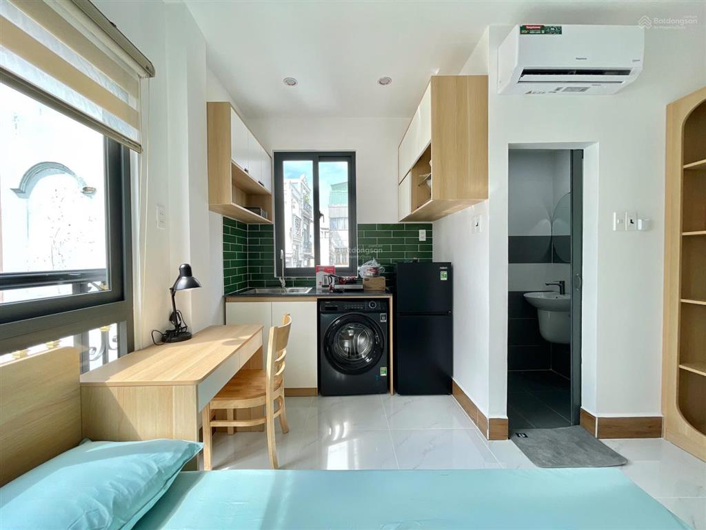 Thuê ngay phòng mới 2 cửa sổ sáng máy giặt riêng dương quảng hàm gần đại học văn lang 0842 672 ***