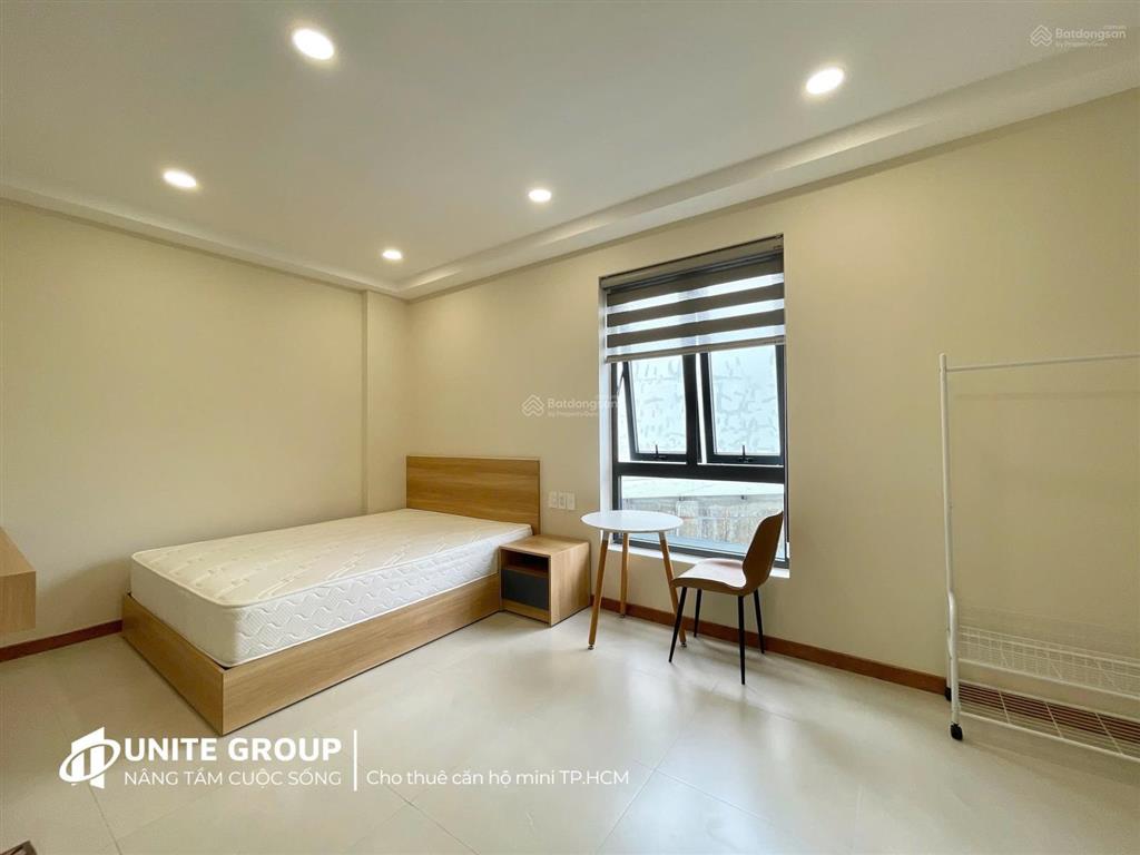 Cho thuê căn hộ 32m2 cửa sổ sáng hầm xe thang máy trần quý cáp gần đại học văn lang,  0842 672 ***