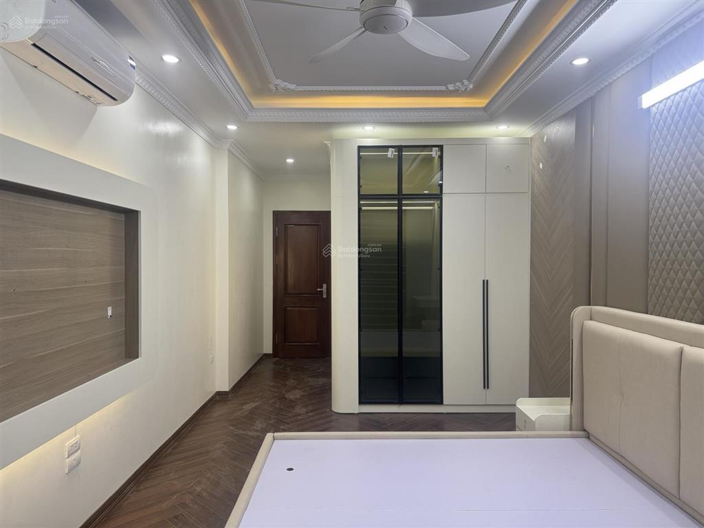 Bán nhà phường tương mai, hà nội 33m2*5 tầng có thang máy, 8,5 tỷ có thương lượng