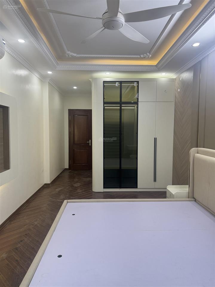 Bán nhà phường tương mai, hà nội 33m2*5 tầng có thang máy, 8,5 tỷ có thương lượng