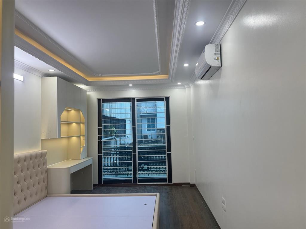 Bán nhà phường tương mai, hà nội 33m2*5 tầng có thang máy, 8,5 tỷ có thương lượng