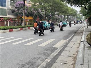 Bán nhà mặt phố kim mã, 25 tỷ, 33 m2, 4pn, 4wc, chính chủ, giá tốt