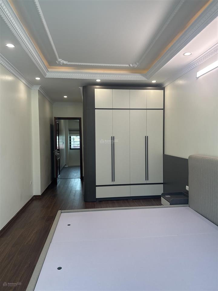Bán nhà ngõ 622 minh khai, nằm trong khuôn viên kđt tmes city, phường vĩnh tuy, hà nội 38m2*6 tầng