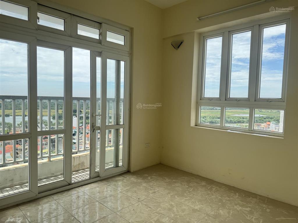 Chính chủ bán căn hộ chung cư c13 lĩnh nam, hà nội 60m2 căn góc 2 pn