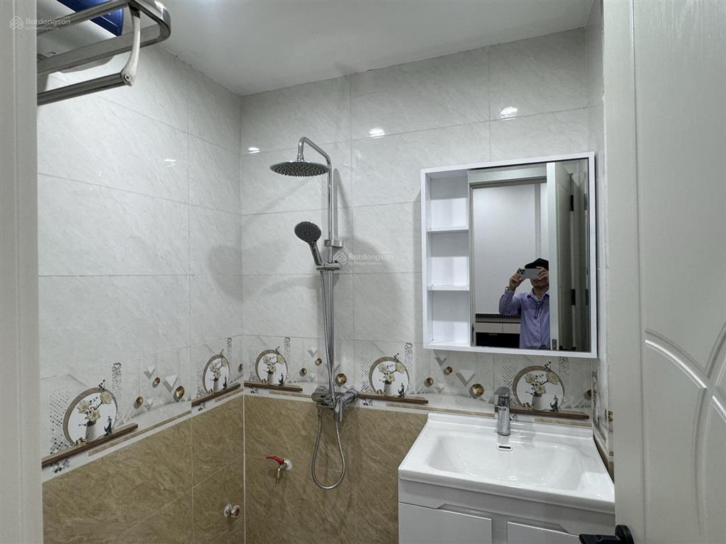 Chính chủ bán nhà sô 14 ngõ 622 minh khai, phường tương mai, hn 40m2*6tầng có thang máy