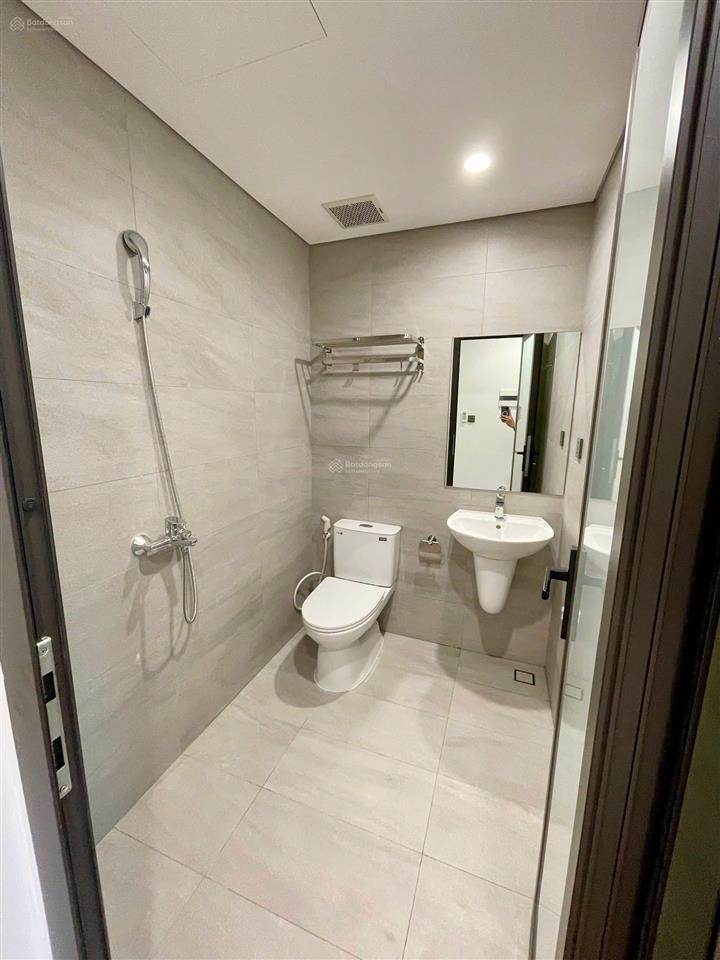 Cho thuê căn hộ studio đẹp tại ngõ 29 vũ thạnh, 8 triệu, 30m2, full nội thất, ở ngay