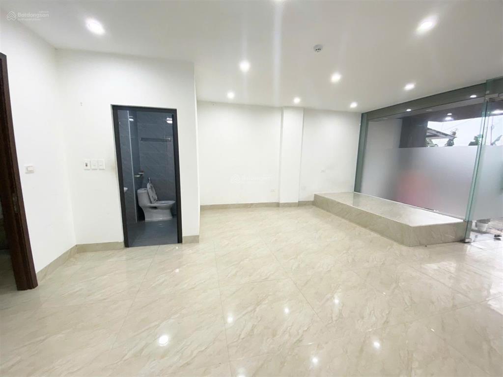 Cho thuê mặt bằng ngõ 214 phú diễn  40m², chỉ 5 triệu/tháng, phù hợp kinh doanh onl, làm văn phòng