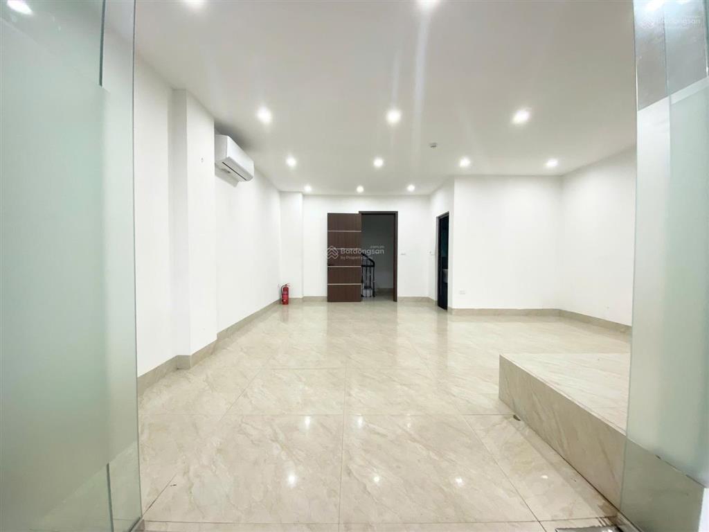 Cho thuê mặt bằng ngõ 214 phú diễn  40m², chỉ 5 triệu/tháng, phù hợp kinh doanh onl, làm văn phòng