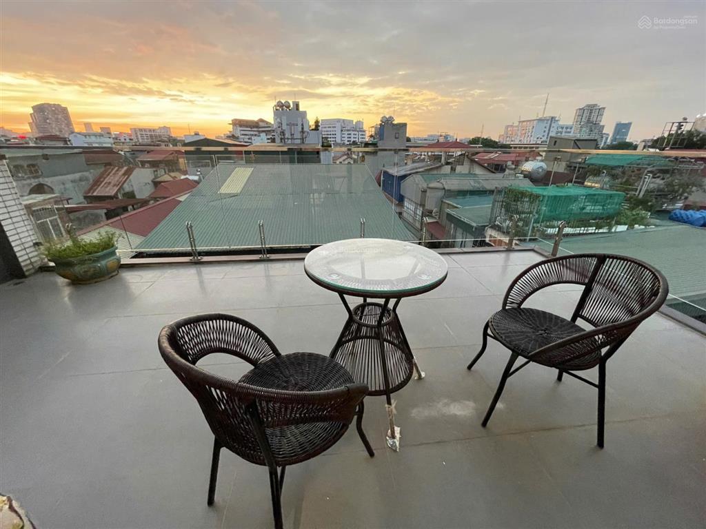 Cho thuê căn penthouse 1pn full đồ cao cấp 14 triệu, 70m2 ở ngõ 37 lê thanh nghị, hai bà trưng