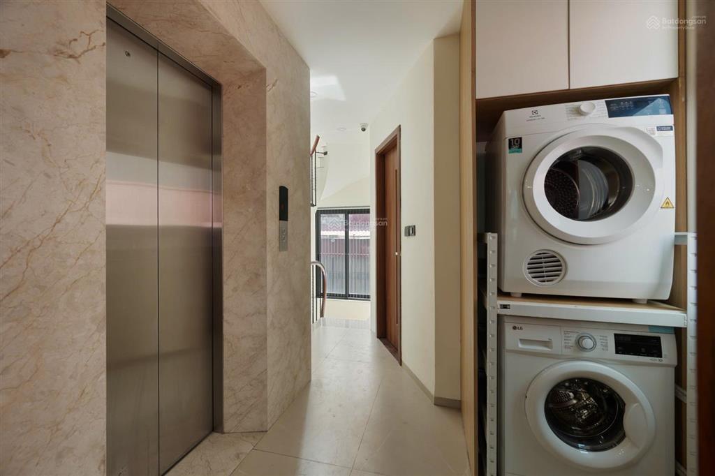 Cho thuê căn hộ mới tinh 60m2, 14tr2 ngay tại mặt phố phan đình phùng, hà nội  hot