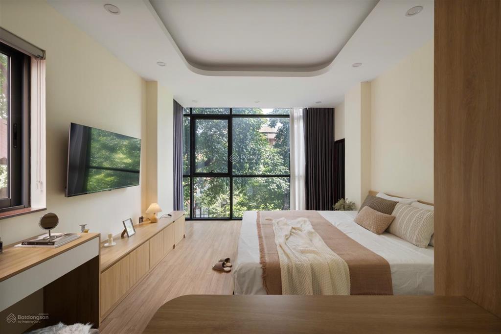 Cho thuê căn hộ mới tinh 60m2, 14tr2 ngay tại mặt phố phan đình phùng, hà nội  hot