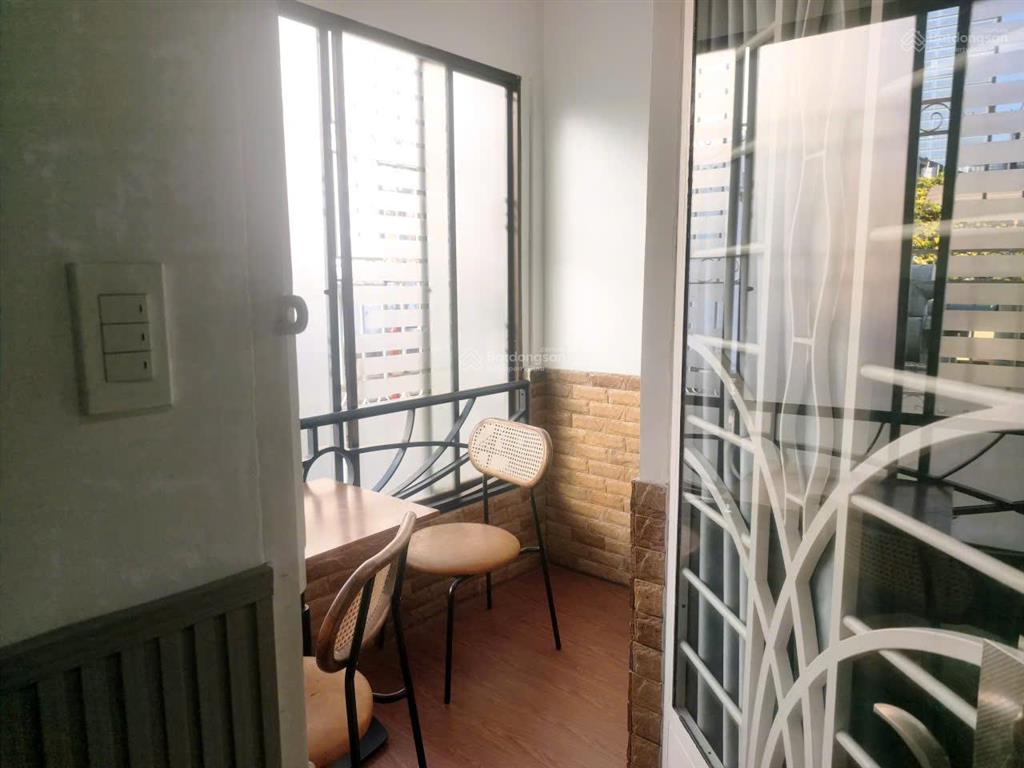 Cho thuê cc mini 1pn, 1wc, tách bếp 35m2, 11,5 triệu, tại thái văn lung, q.1, tp.hcm