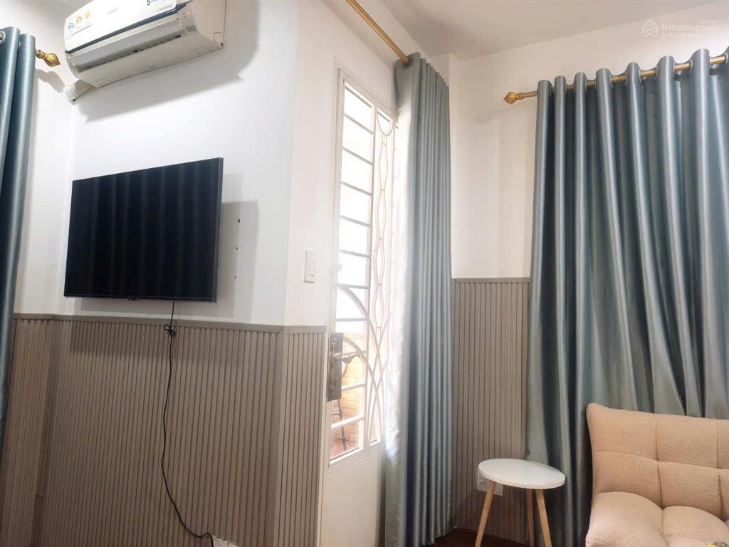 Cho thuê cc mini 1pn, 1wc, tách bếp 35m2, 11,5 triệu, tại thái văn lung, q.1, tp.hcm
