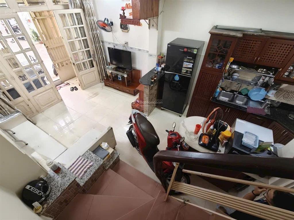 Nhà 4 tầng cách mt 50m,trần xuân soạn phường tân hưng quận 7,cực hiếm .cho thuê dòng tiền cao