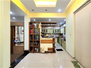 Biệt thự tên lửa có hầm + 3pn, dt 200m2, giá 35 tỷ tl