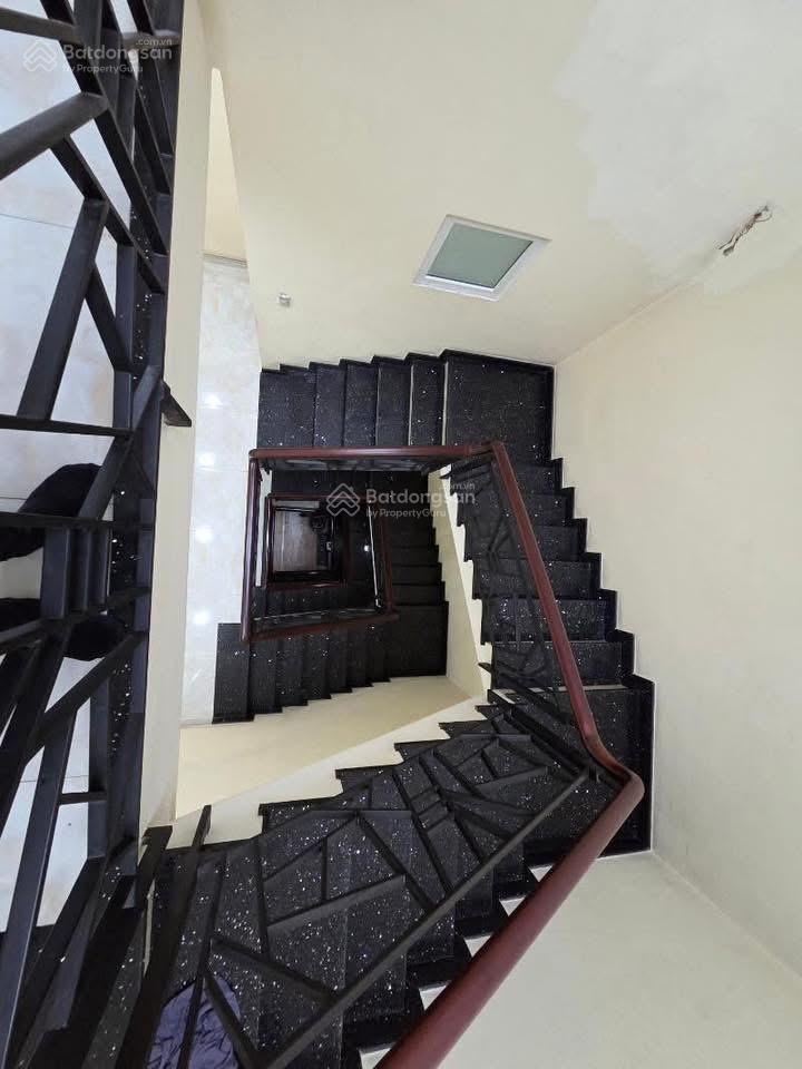 Nhà mtkd quận 6 chợ lớn sát võ văn kiệt dt 4.5x13m nhà 5 tầng hơn 3pn giá 18.3 tỷ