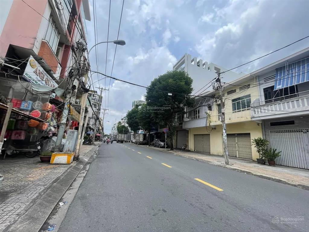 Nhà mtkd quận 6 chợ lớn sát võ văn kiệt dt 4.5x13m nhà 5 tầng hơn 3pn giá 18.3 tỷ