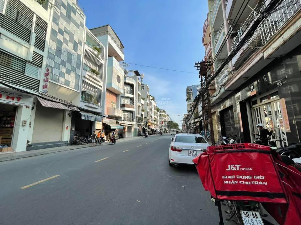 Nhà mtkd quận 6 chợ lớn sát võ văn kiệt dt 4.5x13m nhà 5 tầng hơn 3pn giá 18.3 tỷ