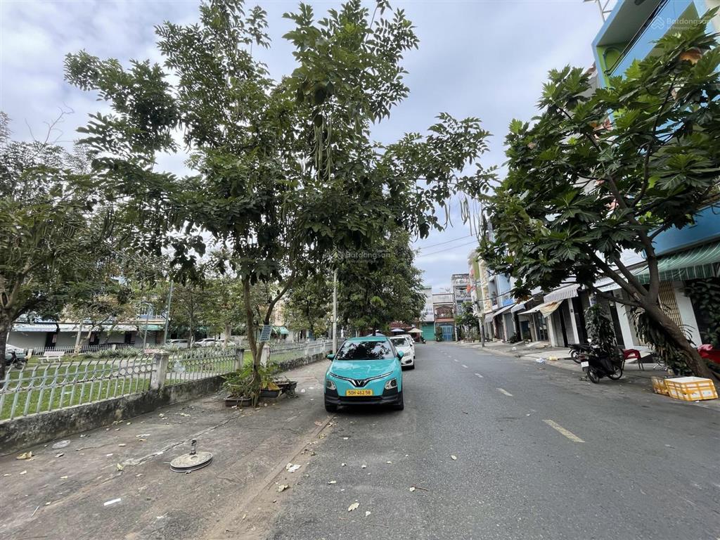 Bán nhà mt khu cư xá q6 dt 66m2 nhà 5 tầng, có hơn 10 phòng view công viên giá 9.55 tỷ