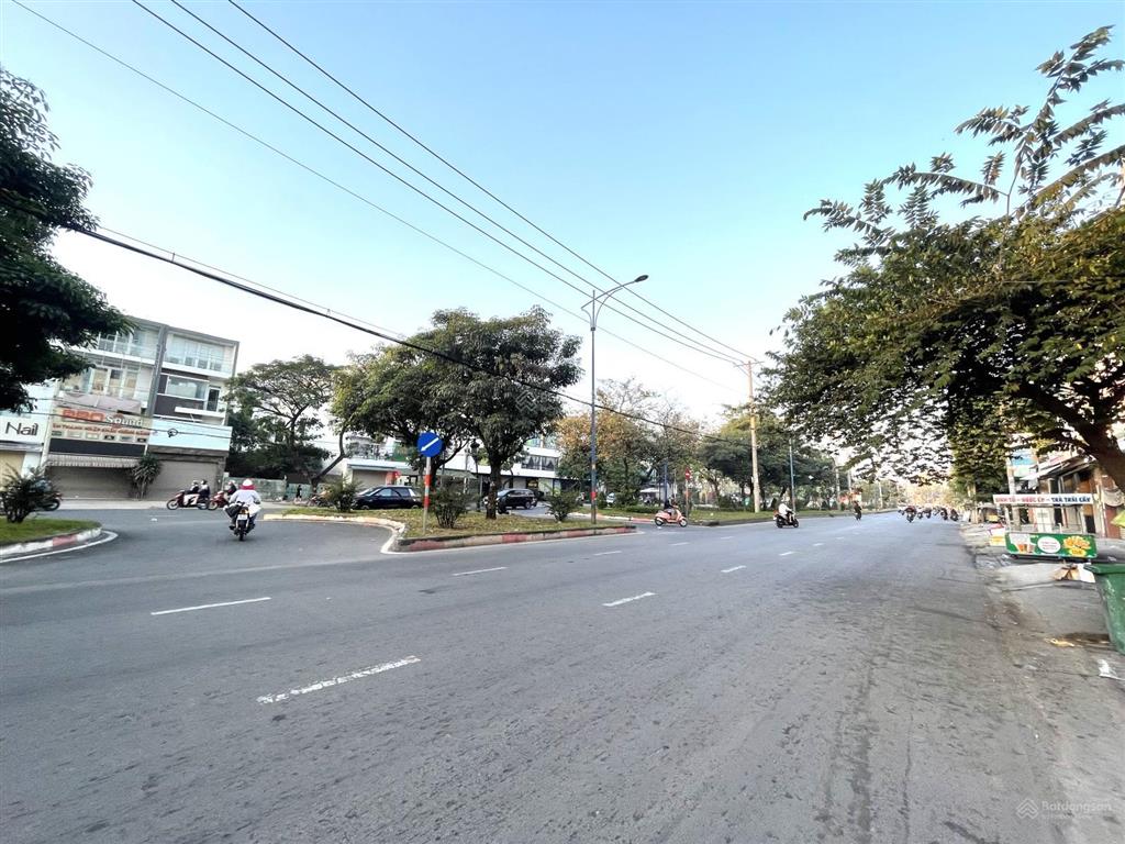 Cặp đất mtkd đường số 7 khu tên lửa dt 200m2 khu xây đồng bộ giá bán  35 tỷ tl