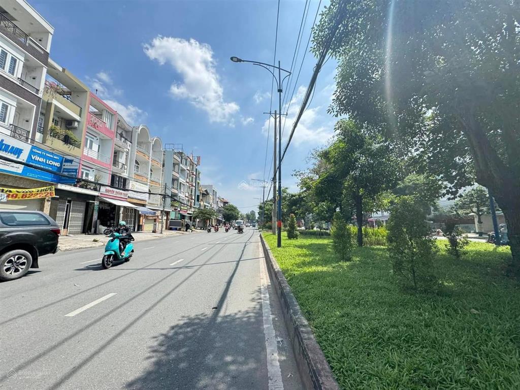 Bán gấp nhà mặt phố 5m, 93m2, 25,8 tỷ tại đường số 7, bình trị đông b, bình tân, hcm
