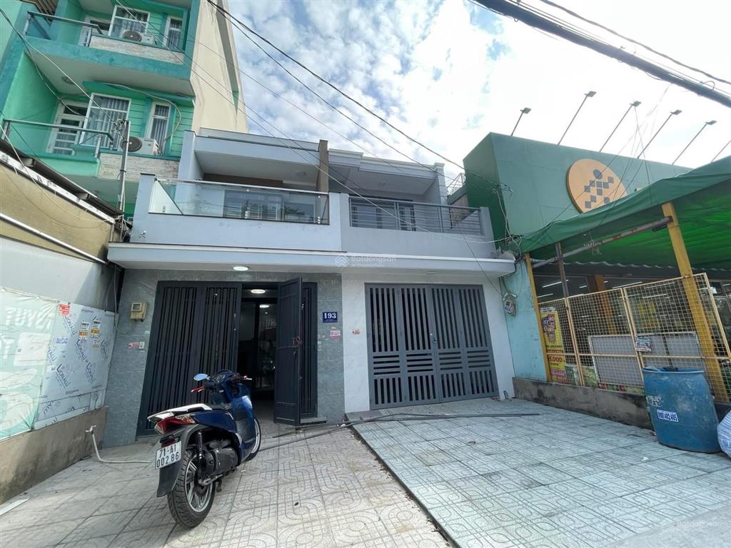 Bán nhà mtkd đường trần thanh mại, 7,55 tỷ, 88m2, 2pn, 2wc, đẹp, nhiều tiện ích, vỉa hè 5m