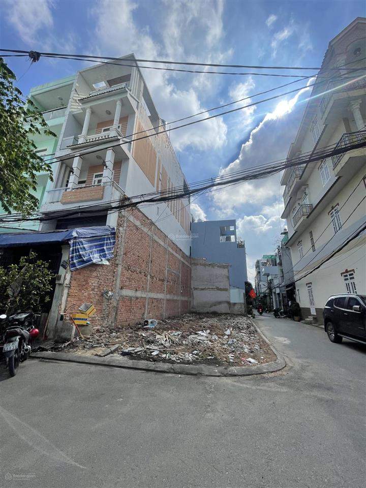 Lô đất góc 2mt hẻm nhựa 8m dt 5x18m giá  7.8 tỷ tl