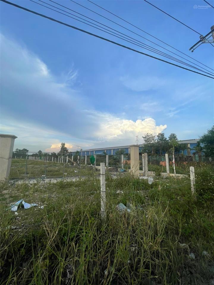 Khu đất 2mt đường kênh 8 dt 12.500m2 sát võ trần chí giá bán  5.5tr/m2