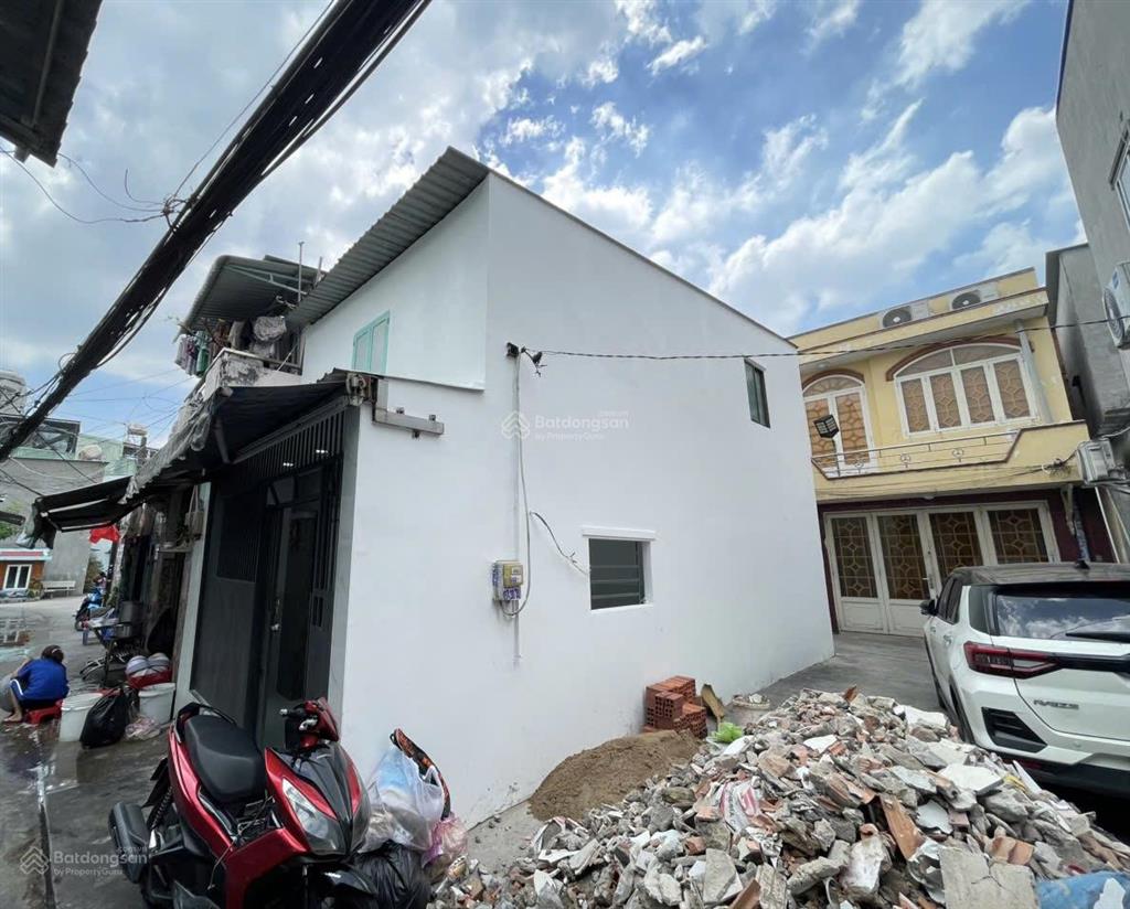 Căn góc 2mt hxh đường mã lò dt 33.6m2 nhà trệt + lững, giá 3.7 tỷ