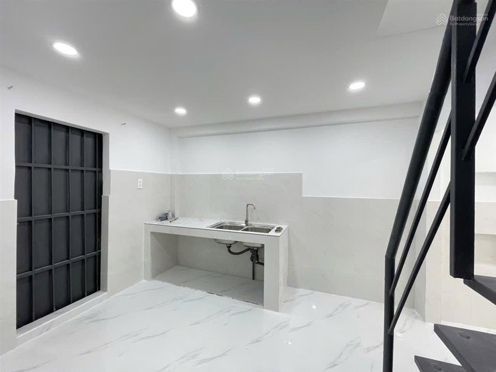 Căn góc 2mt hxh đường mã lò dt 33.6m2 nhà trệt + lững, giá 3.7 tỷ