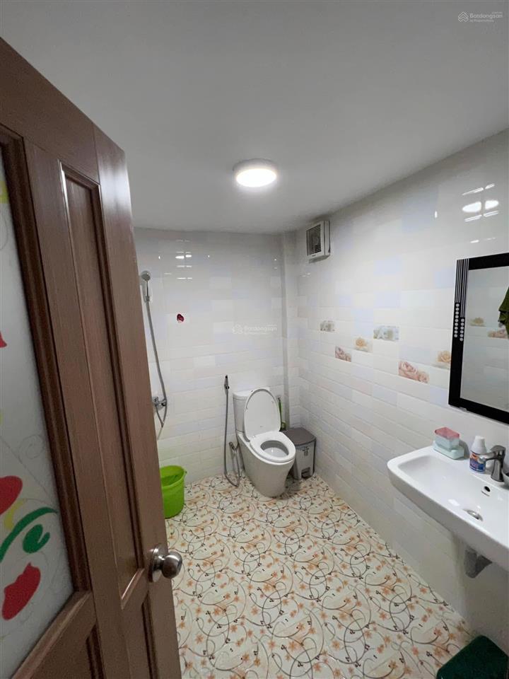 Căn góc 2mt sát chợ hồ trọng quý, dt 4.2x15m, 3 tầng, giá bán 9.1 tỷ tl