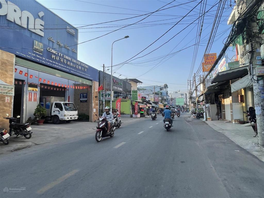 Lô đất mt trương phước phan đoạn sát chợ dt 5 x 16.5m, giá bán 8.2 tỷ (tl)